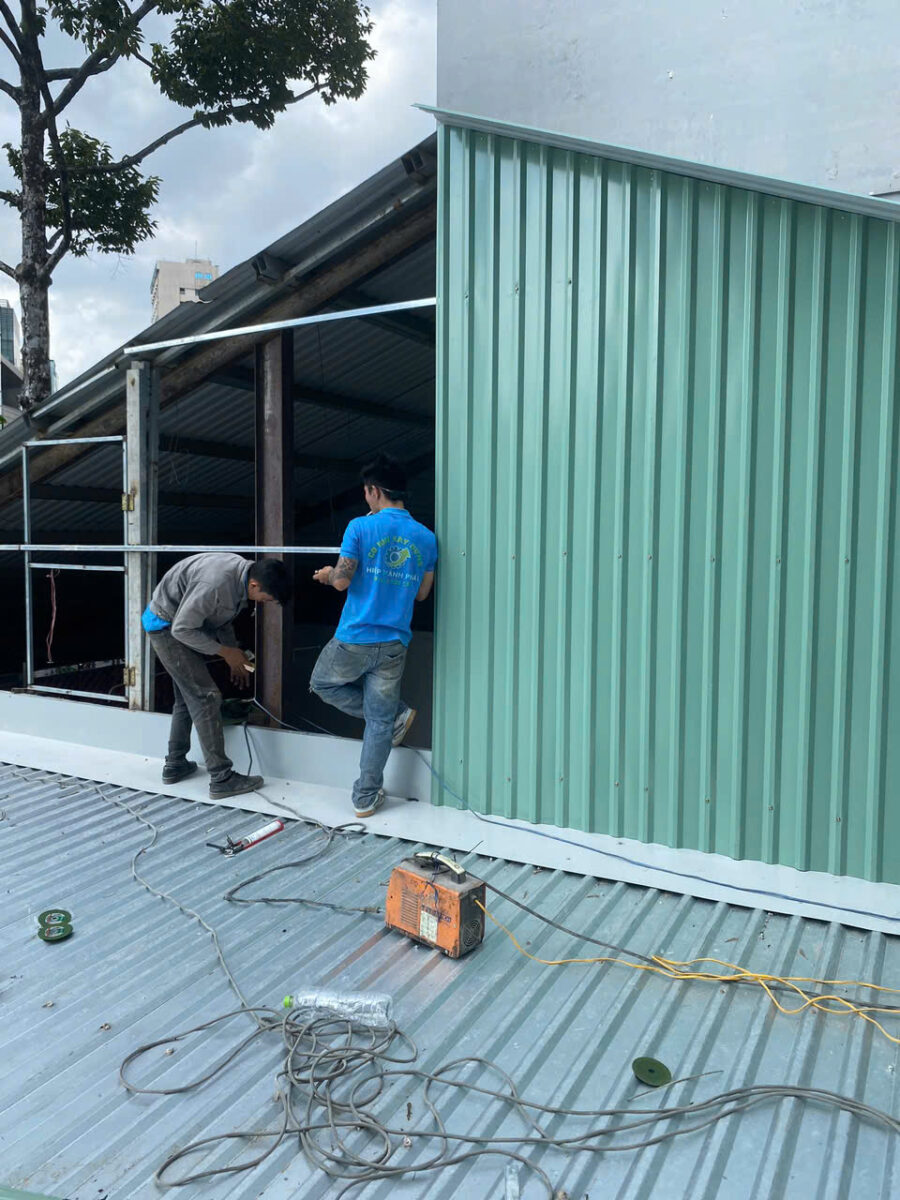 giai đoạn bắn vách tôn nhà xưởng