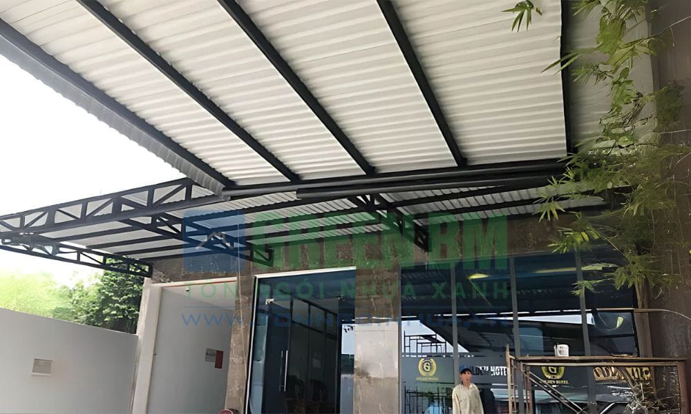 mái tôn góc L cho tại pleiku
